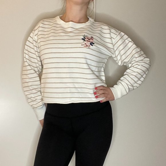 A&F Crop Sweatshirt Tropical flower - Picture 6 of 6